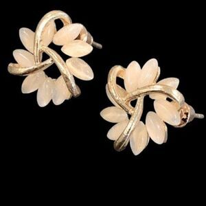 Elegant Flower Stud Earrings, Gold Tone & Faux Opal Unisex Floral, Great Gift!